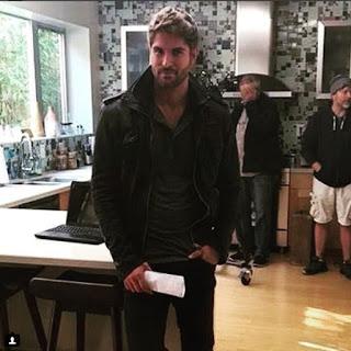Découvrez les photos BTS du tournage de The Matchmaker's Playbook de Rachel Van Dyken par Passionflix