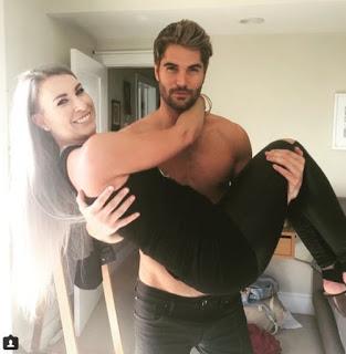 Découvrez les photos BTS du tournage de The Matchmaker's Playbook de Rachel Van Dyken par Passionflix