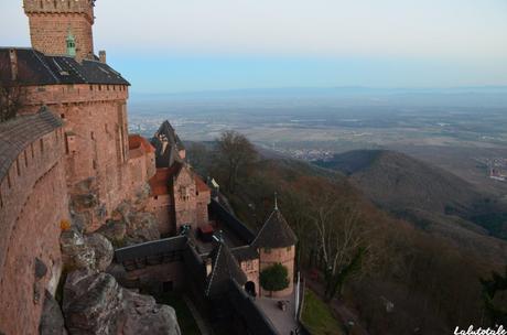 ( L’Alsace en décembre – Jour 2 bis ) Château du Haut-Kœnigsbourg, charentaises et winstub, Lucie & la chocolaterie.