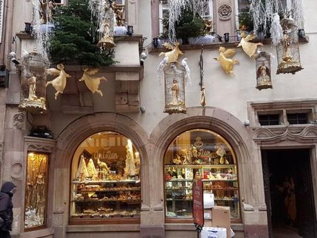Strasbourg, capitale de Noël et ville de Traditions Strasbourg, capitale de Noël et ville de Traditions