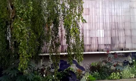 "Structure Changeante" d'Yvaral est  une oeuvre monumentale à l'abandon ou la Tragique irresponsabilité du délitement