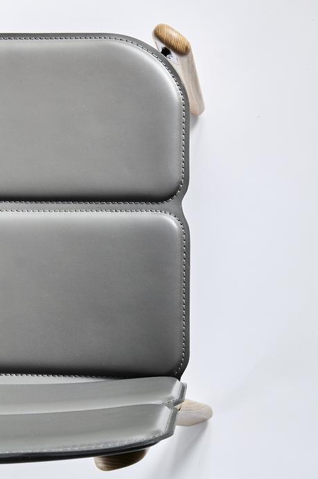 Paddock, la chaise bi-matière du studio Désormeaux/Carette