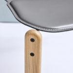 Paddock, la chaise bi-matière du studio Désormeaux/Carette