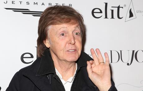 Invités à un concert de Paul McCartney, des sans-abri n’ont pu y assister