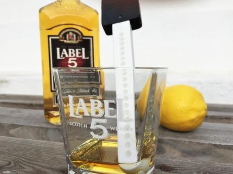 Que vous ayez l'agitateur connecté ou l'application seule, vous allez devenir le pro des cocktails ! Que vous ayez l'agitateur connecté ou l'application seule, vous allez devenir le pro des cocktails !