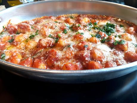 Gnoccheti , tomates, parmesan© Gourmets&co