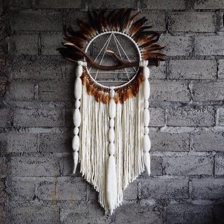 Shamanesque-esoteric encounter with Jannah Roy: model, muse, handmade jewellery  and Dream Totems designer.