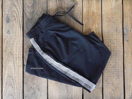 DIY mode – Customisation d’un pantalon avec des bandes latérales
