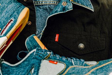 Levi’s x Air Jordan 4