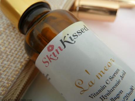 Sérum à la Vitamine C SkinKissed - le secret d'un teint éclatant ?