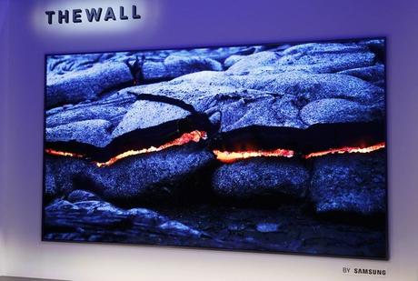 CES 2018 : Samsung dévoile une TV micro-LED modulaire de 146 pouces : The Wall