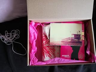 Unboxing : la nouvelle box New romance des Editions Le livre de Poche Romance