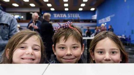 Trois enfants présents au Tata Steel
