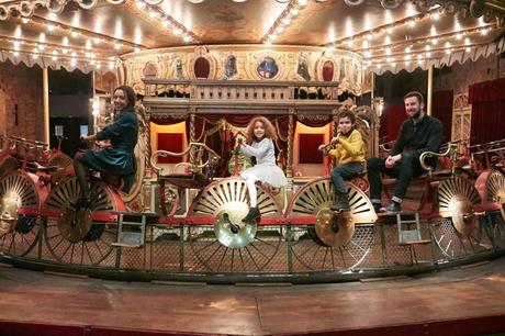 Booking.com dévoile sa suite éphémère au Musée des Arts Forains Booking.com dévoile sa suite éphémère au Musée des Arts Forains