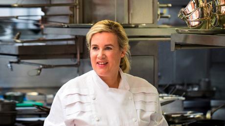 La chef Hélène Darroze ouvre un nouveau restaurant à Paris
