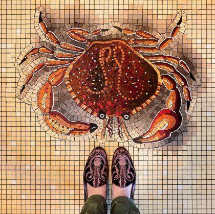 Mosaiques et chaussures par Sebastian Erras
