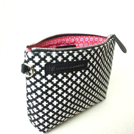 AUDREY ALEXANDRE, sac à mains pour femmes modernes AUDREY ALEXANDRE, sac à mains pour femmes modernes