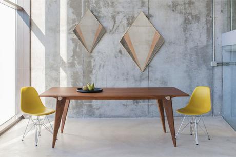 ✓ Versant Edition : L’ascension d’un nouvel auteur de mobilier français Versant Edition, nouvel auteur de mobilier contemporain français au cœur des Pyrénées