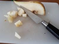 Salade de Mâche au Roquefort, Poire et Chips de lard Cliquer sur les photographies pour les agrandir