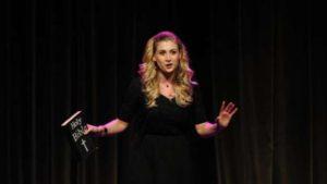 Le premier qui me dit que j’ai été moins coulant avec Dieudonné, je lui colle un bourre-pif !