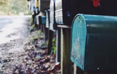 mail-boxes-in-row