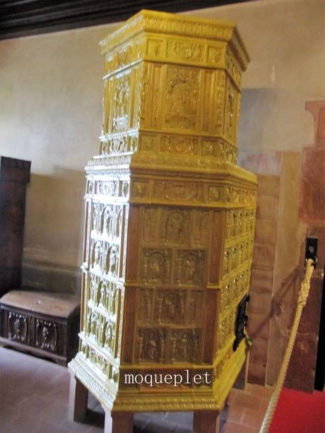 La France - Le Haut-Kœnigsbourg - Les poêles