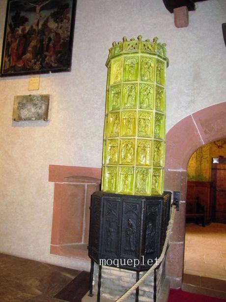 La France - Le Haut-Kœnigsbourg - Les poêles