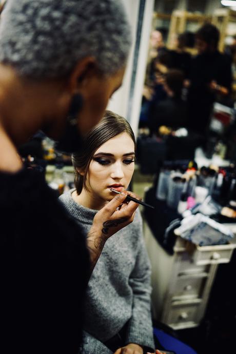 PFW Haute Couture avec MAC Cosmetics : Stéphane Rolland PFW Haute Couture avec MAC Cosmetics : Stéphane Rolland