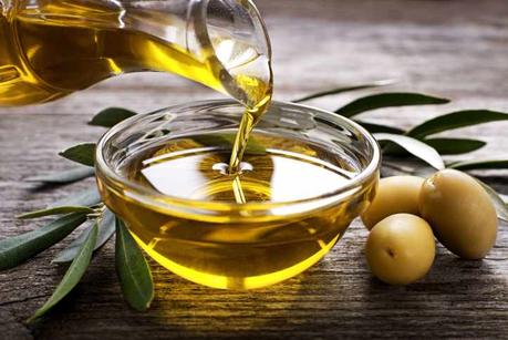 L’Extraordinaire Pouvoir de l’huile d’olive sur notre beauté