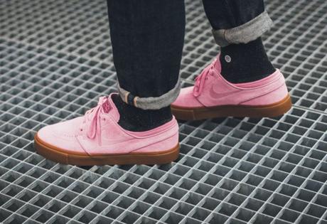 Une approche minimaliste avec la Nike SB Zoom Pink Stefan Janoski Une approche minimaliste avec la Nike SB Zoom Pink Stefan Janoski