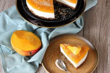 Recette bio : Cheesecake bio exotique à la mangue, croûte spéculoos et sésame