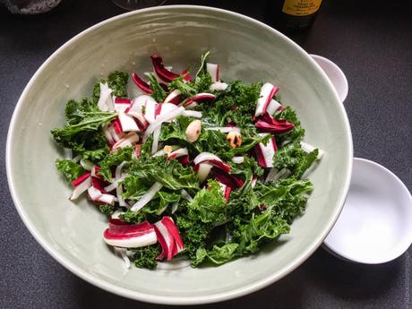 Vert et rouge – Salade de kale et de radicchio