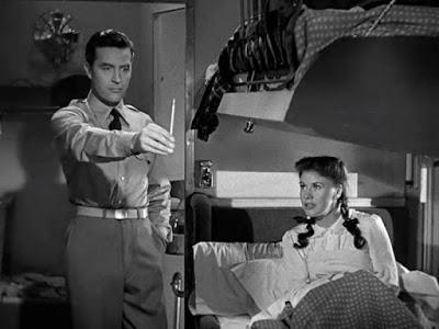 Uniformes et jupon court - The Major and the Minor, Billy ilder (1942) Uniformes et jupon court - The Major and the Minor, Billy ilder (1942)