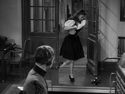Uniformes et jupon court - The Major and the Minor, Billy ilder (1942) Uniformes et jupon court - The Major and the Minor, Billy ilder (1942)