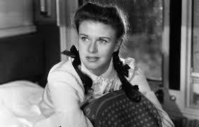 Uniformes et jupon court - The Major and the Minor, Billy ilder (1942) Uniformes et jupon court - The Major and the Minor, Billy ilder (1942)