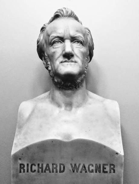 Le buste de Wagner au Semperoper de Dresde