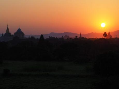Bagan, ses temples au rythme du soleil