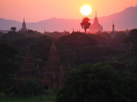Bagan, ses temples au rythme du soleil