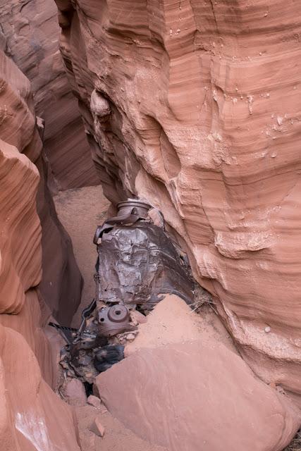 L'exploration de Waterhole Canyon [Arizona]