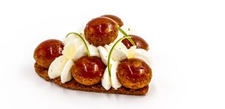 Cœur de Saint Honoré, le dessert de la Saint-Valentin par Yann Couvreur Saint Valentin Pâtisserie coeur de Saint Honoré par Yann Couvreur