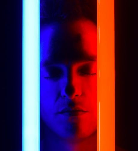 Malik Djoudi, le nouveau roi de la chanson française électro