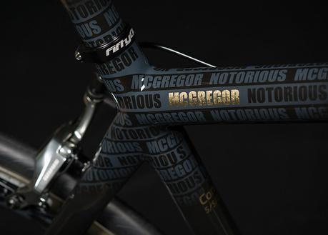FiftyOne Bikes créé un vélo sur-mesure pour Conor McGregor