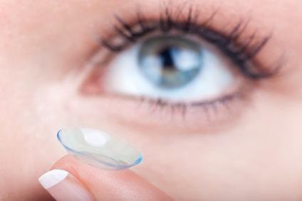DIABÈTE : Un lecteur de glycémie intégré aux lentilles de contact ?