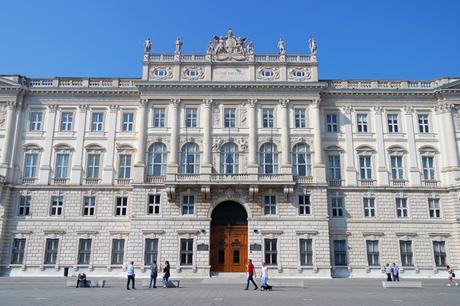 trieste Piazza Unità palais lloyd