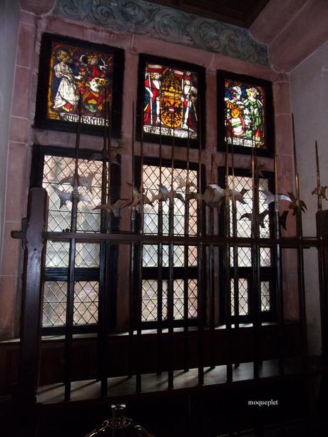 La France - Le château du haut Kœnigsbourg -Les Armes