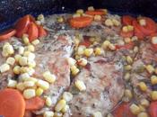 Rôti porc tranches carottes maïs