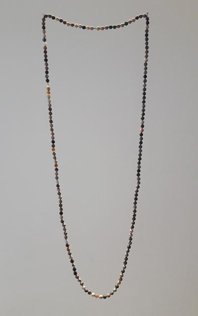 Collier-fossile-katie-paterson