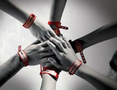Les-Bracelets-Rouges.jpg