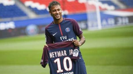 L’agent de Neymar répond clairement aux rumeurs du Real Madrid ! neymar arrivée