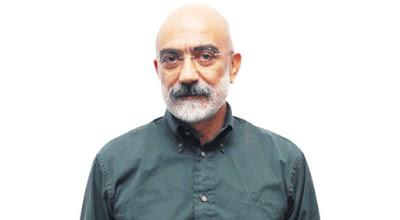 Le romancier et journaliste turc, Ahmet Altan, condamné à la réclusion criminelle à perpétuité Le romancier et journaliste turc, Ahmet Altan, condamné à la réclusion criminelle à perpétuité